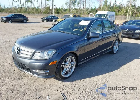 2013 Mercedes-Benz C 300 Sport 4Matic from USA, damaged, VIN WDDGF8AB1DR294589